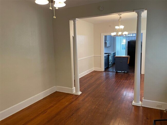 Foto del edificio - 1142 Highland St S