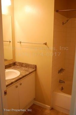 Building Photo - 4736 Rustic Rd