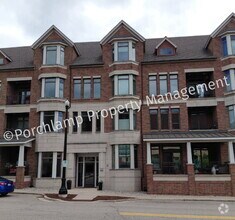Building Photo - 430 Union Ave NE