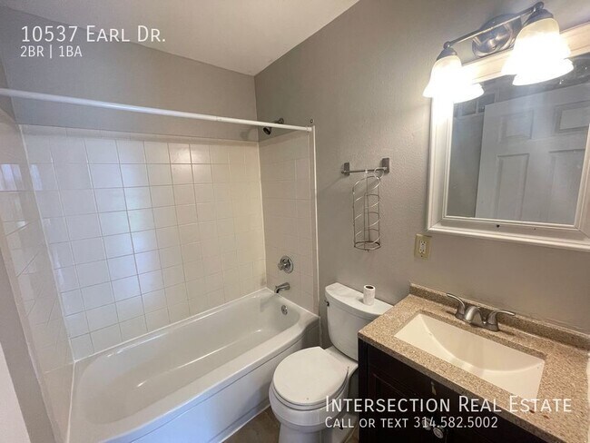 Foto del edificio - 10537 Earl Dr