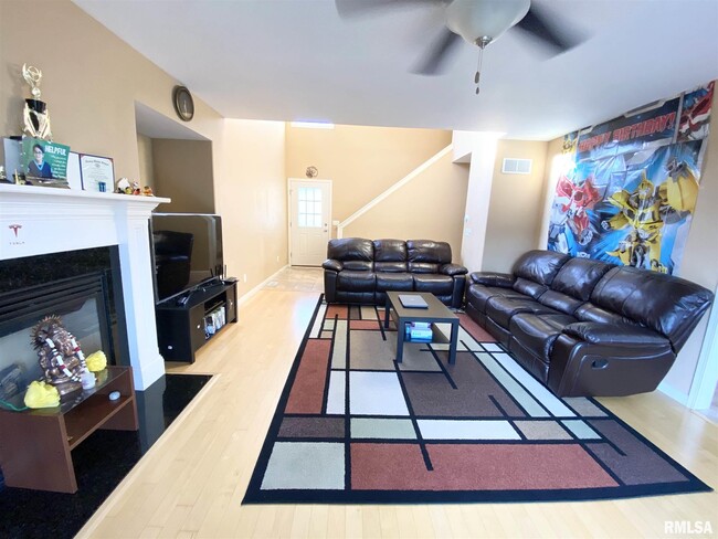 Foto del edificio - 2302 W Kenfield Ct