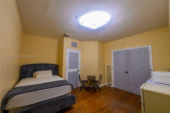 Foto del edificio - 20480 NW 9th Pl