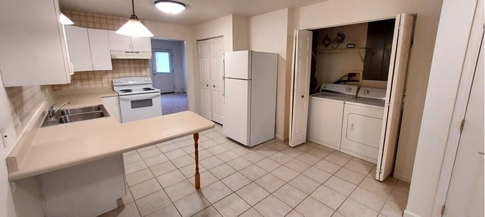 Primary Photo - 2 Bedroom Duplex