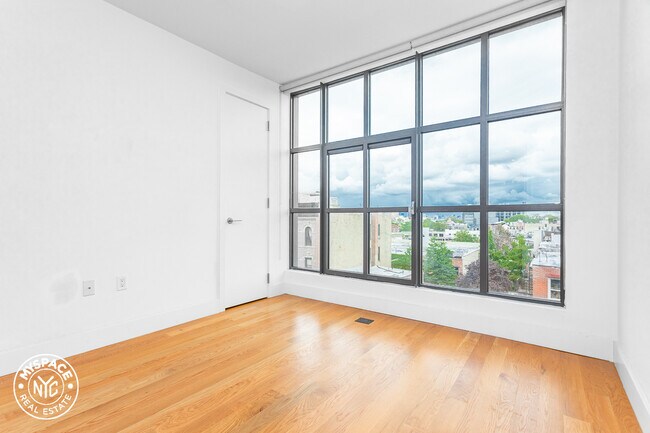 Foto del edificio - 1040 Dean St