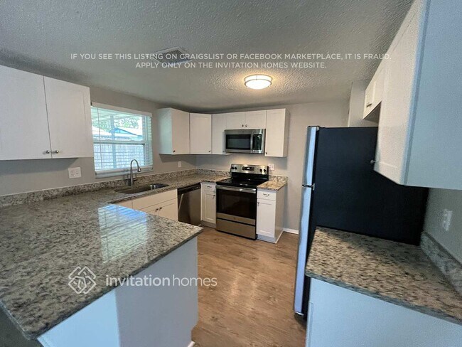 Foto del edificio - 9120 Crabtree Ln