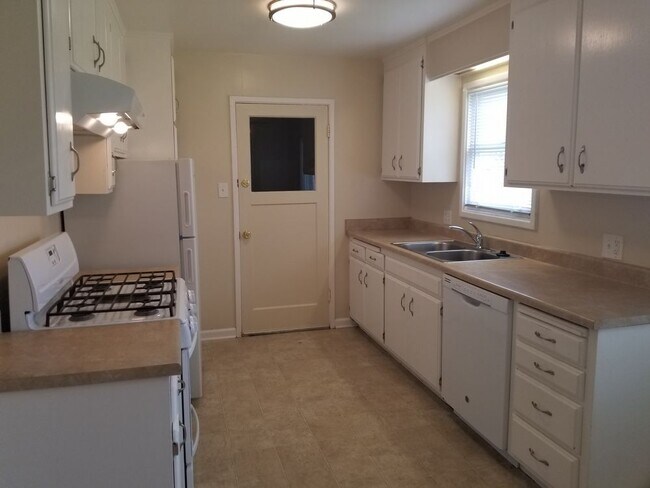 Building Photo - Charming 3 bedroom home in Petaluma