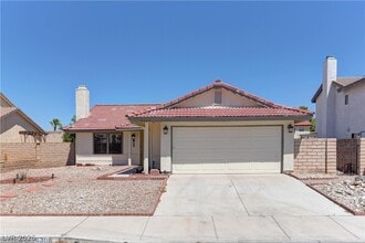 Building Photo - 4308 Apex Dr