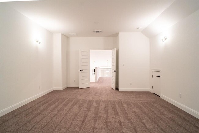 Building Photo - 3501 Jaulan St