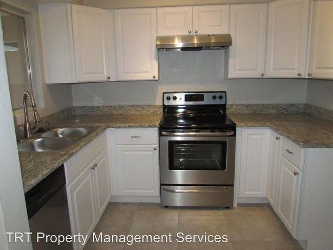 Building Photo - 2 br, 2 bath House - 1025 N VIA TERRADO