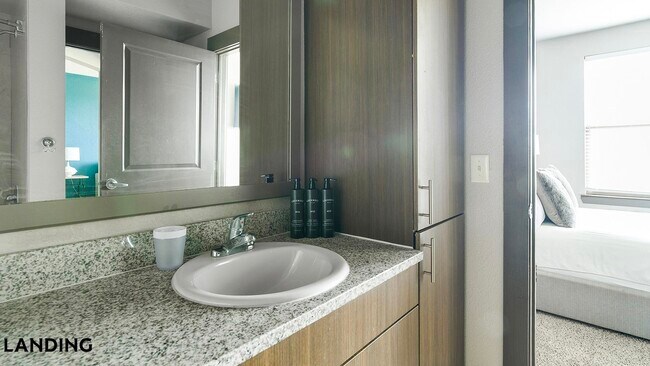 Foto del edificio - 14805 Grisby Rd