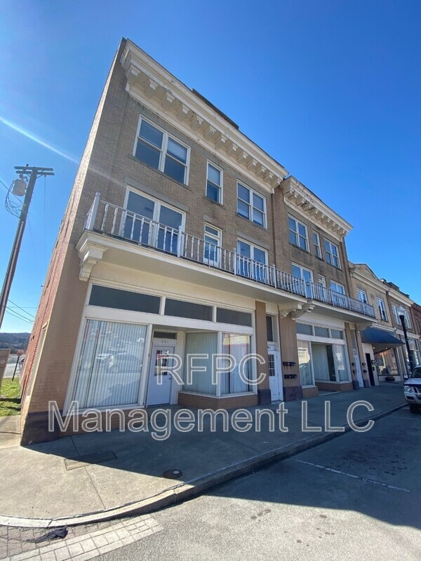 Building Photo - 205 Mercer St