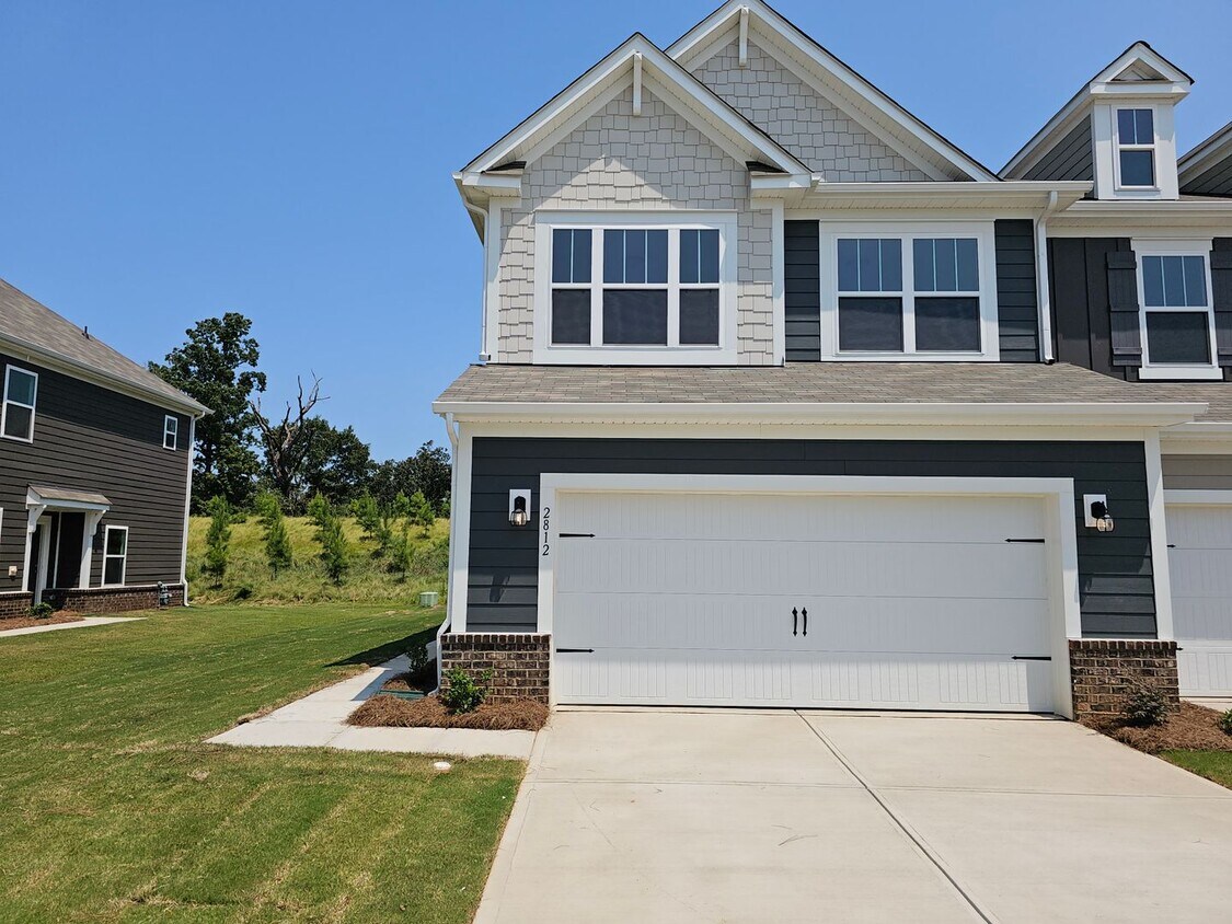 Brand New EndUnit townhome in Monroe! House Rental in Unionville, NC
