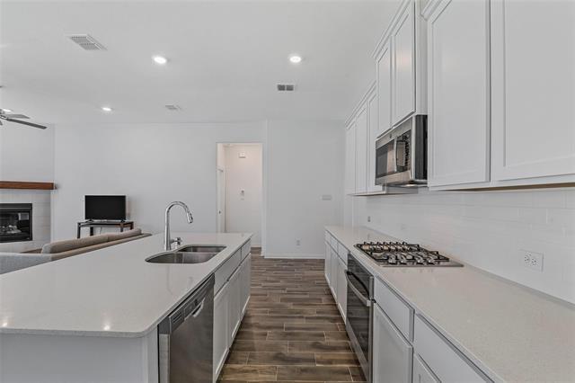 Building Photo - 2604 Dancing Flame Dr