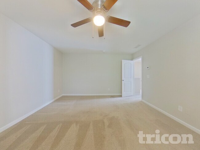 Foto del edificio - 341 Freeman Cir