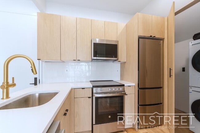 Foto del edificio - Brand New Residences with Modern Finishes ...