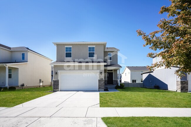 Building Photo - 2330 E Wild Horse Way
