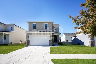 Building Photo - 2330 E Wild Horse Way