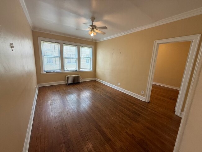 Building Photo - 2140 Gunderson Ave