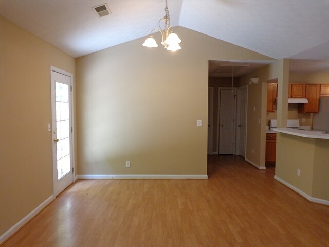 Building Photo - 4799 Lake Park Ter