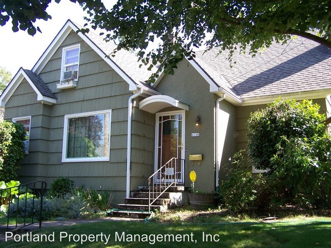 Building Photo - 6116 NE 30th Ave