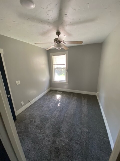 Foto del edificio - 1320 Connell Ct