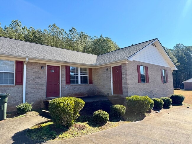 PRE LEASING AUGUST 7 2026! - PRE LEASING AUGUST 7 2026! House