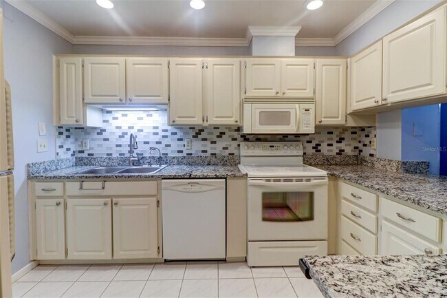 Building Photo - 3505 Tarpon Woods Blvd