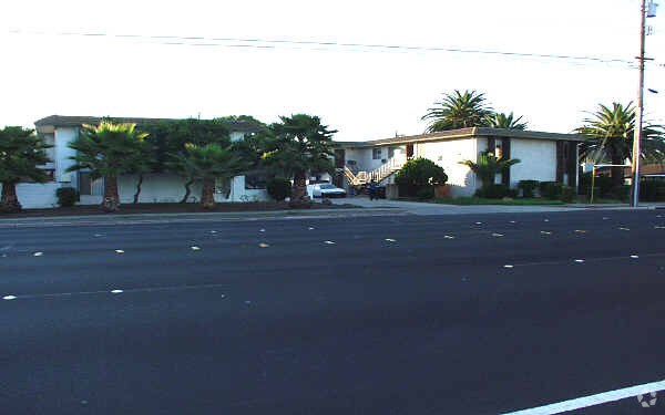 Foto principal - 3484 Willow Pass Rd