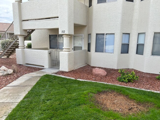 Building Photo - Larger unit at Rock Springs 1 Community