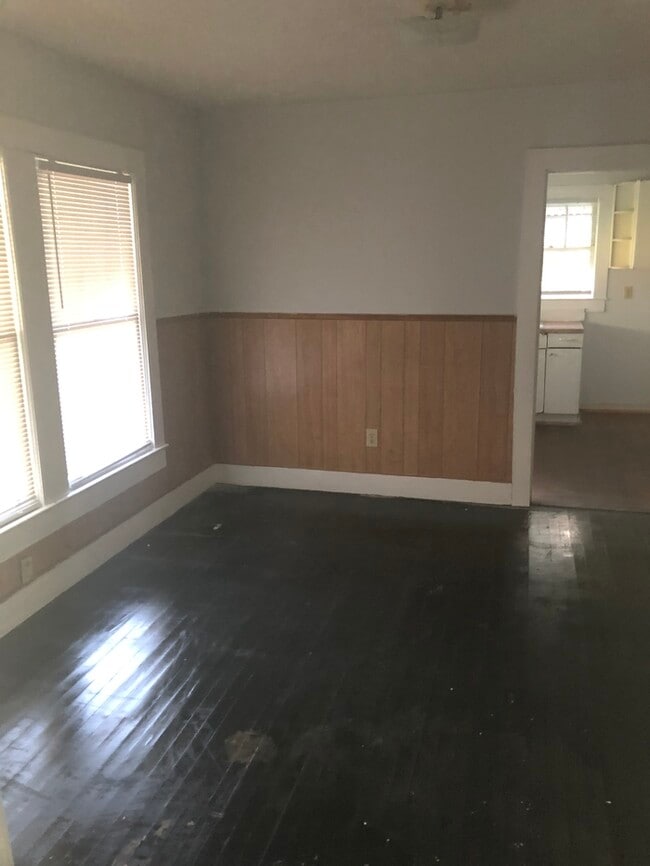 Building Photo - 208 Clemson St