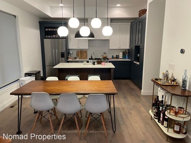 Foto del edificio - 3 br, 3 bath House - 2321 Stout St