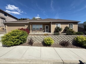 Building Photo - 2869 N Breckenridge Dr