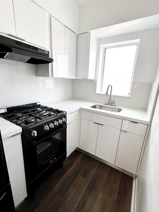 Foto del edificio - 42 Majorca Ave