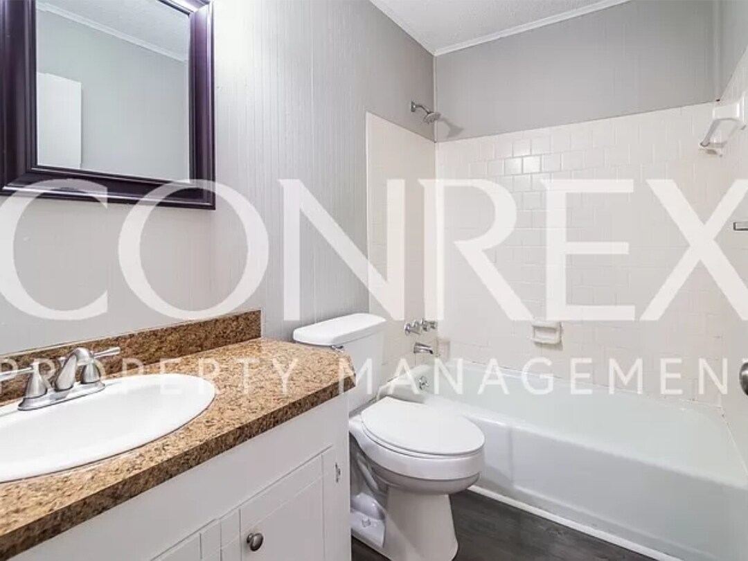 Foto principal - 959 Margaret Dr