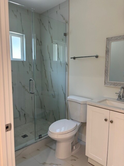 master bath - 4508 Kingswell Ave
