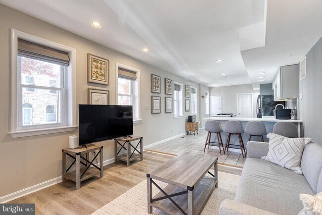 Foto del edificio - 447 Gittings St