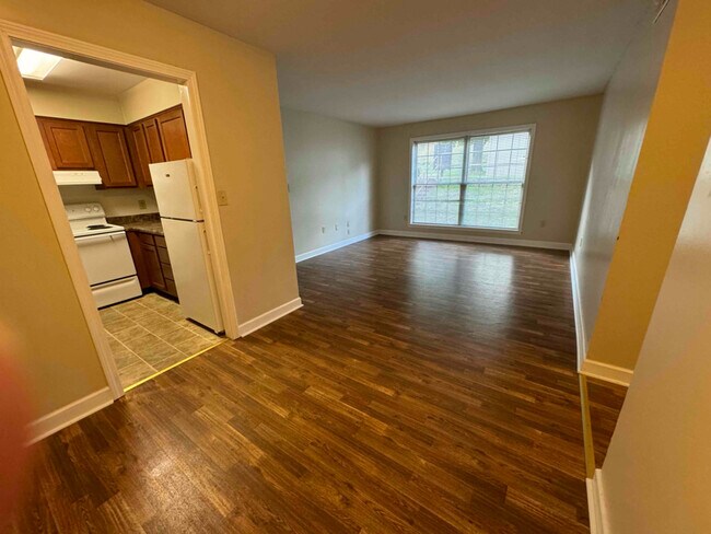 Foto del edificio - 1801 Marion Manor Dr