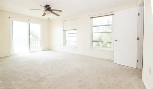 Foto del edificio - 50 S Common St