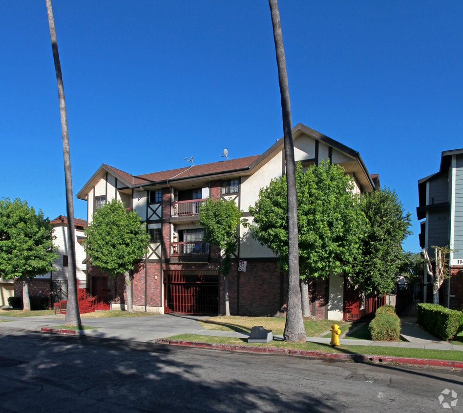 Primary Photo - Linden Ii Apartments