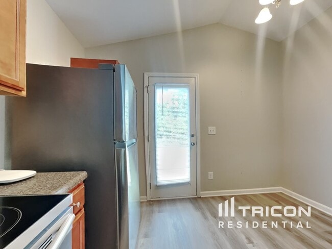 Building Photo - 1609 Brownairs Ln