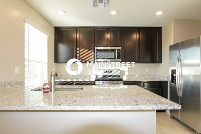 Foto del edificio - 3 Bedroom Pet-Friendly Home in Phoenix, AZ...