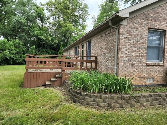 Building Photo - 711 S Morrison Rd