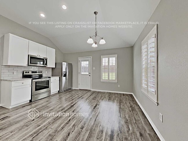 Building Photo - 8824 King Ranch Dr