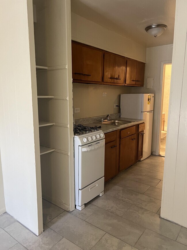 Foto del edificio - 1634 E 74th Pl