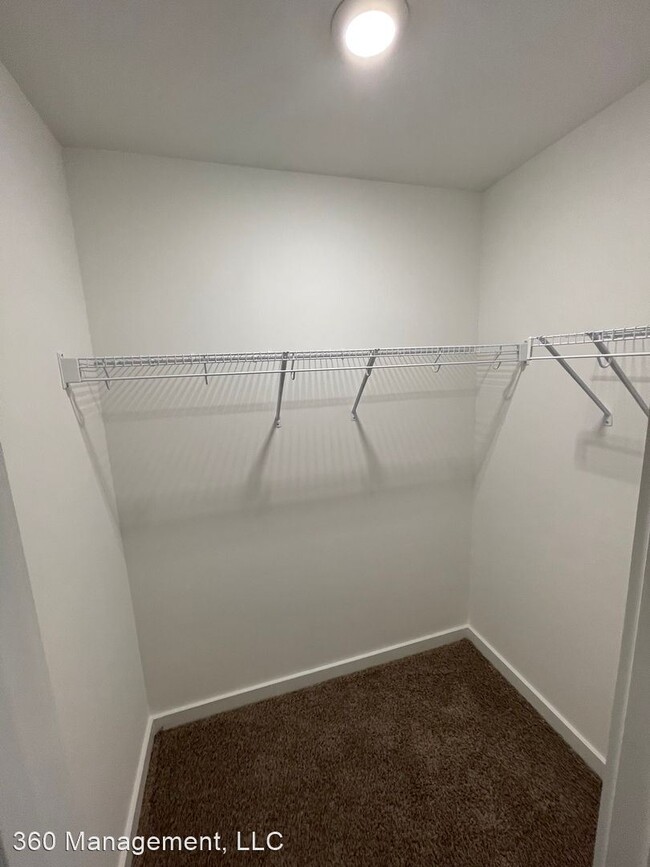 Building Photo - 3 br, 3 bath House - 728 Northern Village Ct