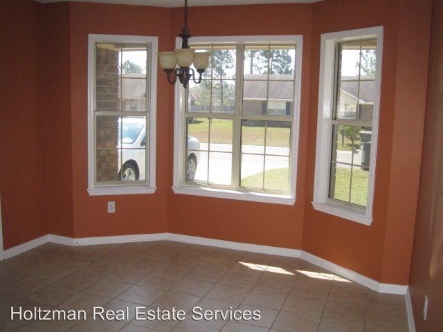 Building Photo - 3 br, 2 bath House - 1064 Desert Shield St