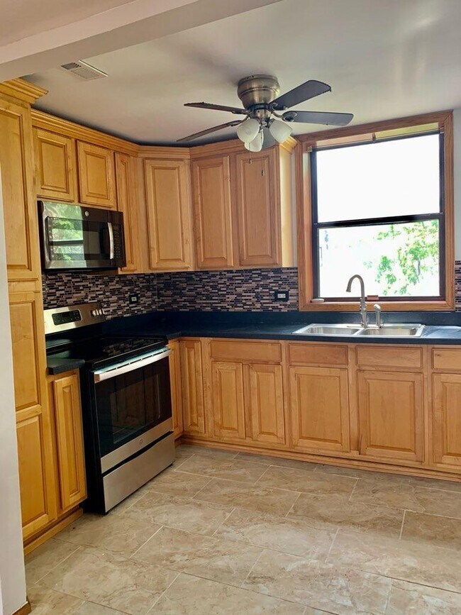 Foto del edificio - 6106 S Dorchester Ave