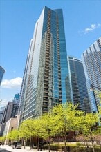 Building Photo - 505 N McClurg Ct