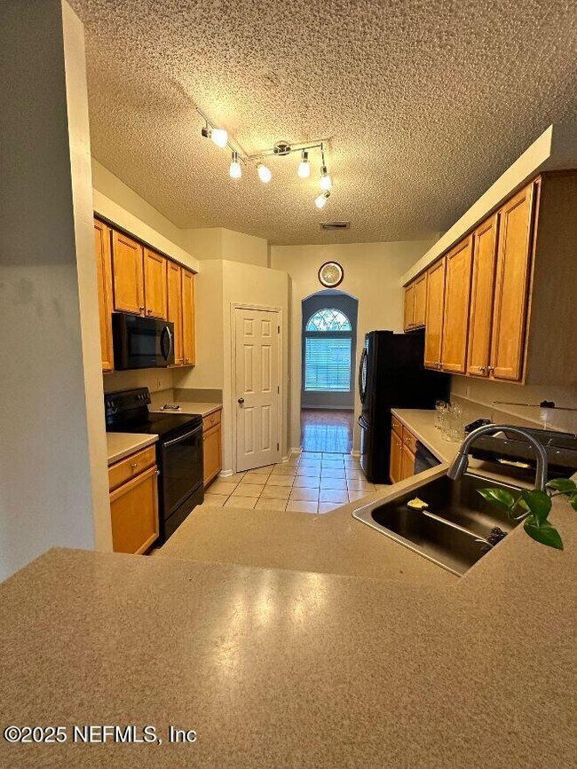 Foto del edificio - 12168 Irwin Manor Dr