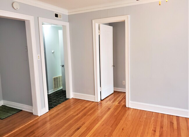 Foto del edificio - 2534 N Kilbourn Ave